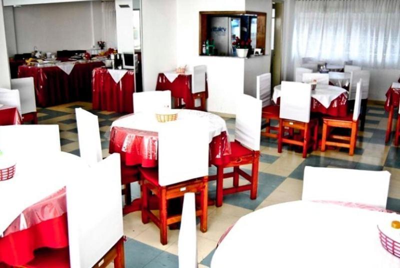 Hotel Puava กัวราปัววา ภายนอก รูปภาพ