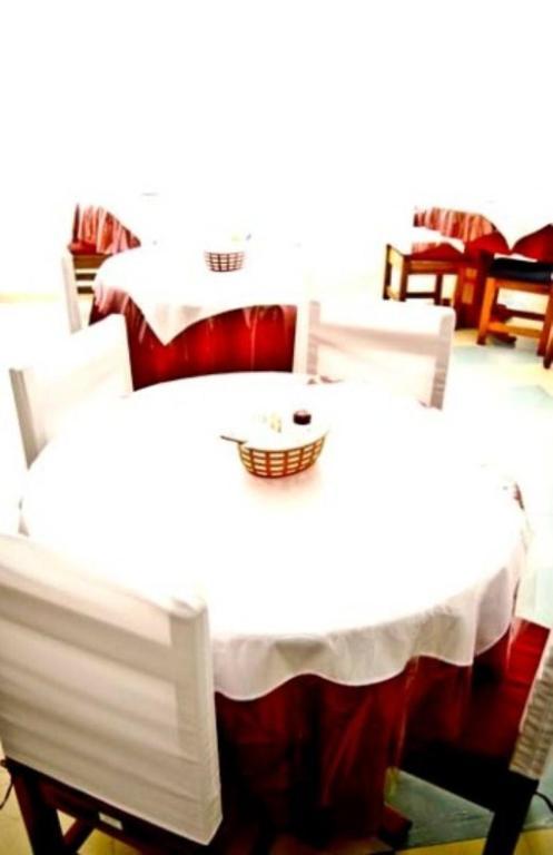 Hotel Puava กัวราปัววา ภายนอก รูปภาพ